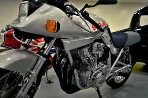 1981-SUZUKI-GSX1100-KATANA(3)