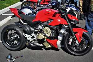 DUCATI-STREETFIGHTER-V4(1)