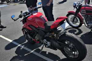 DUCATI-STREETFIGHTER-V4(2)
