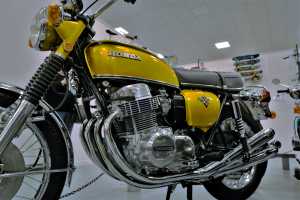 HONDA-CB750K1-04