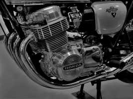 HONDA-CB750K1-4-BW-01